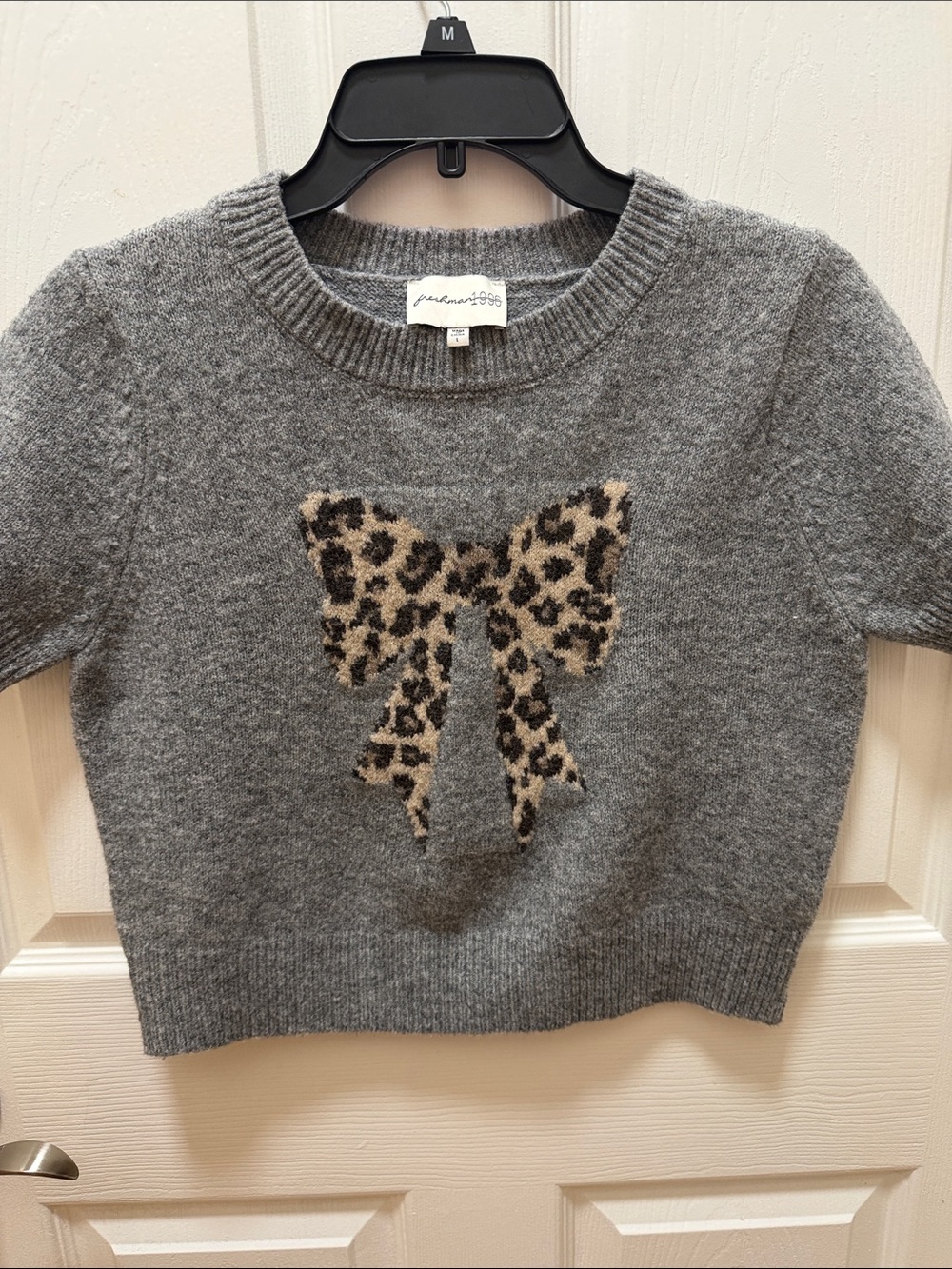 Freshman 1996 Gray Leopard Bow Sweater Top Size Large Soft Knit Short Sleeve